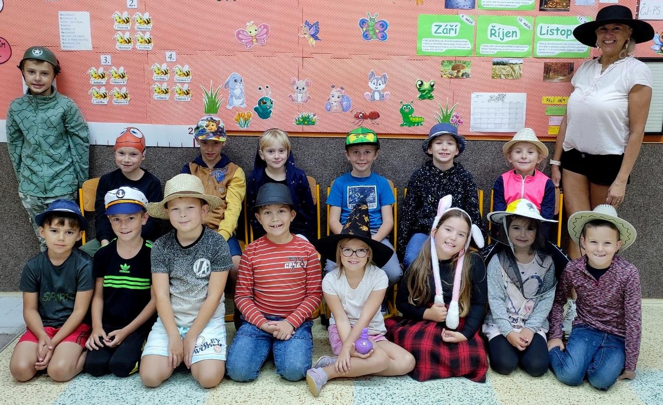 Barevný týden - Kloboukový pátek - 2