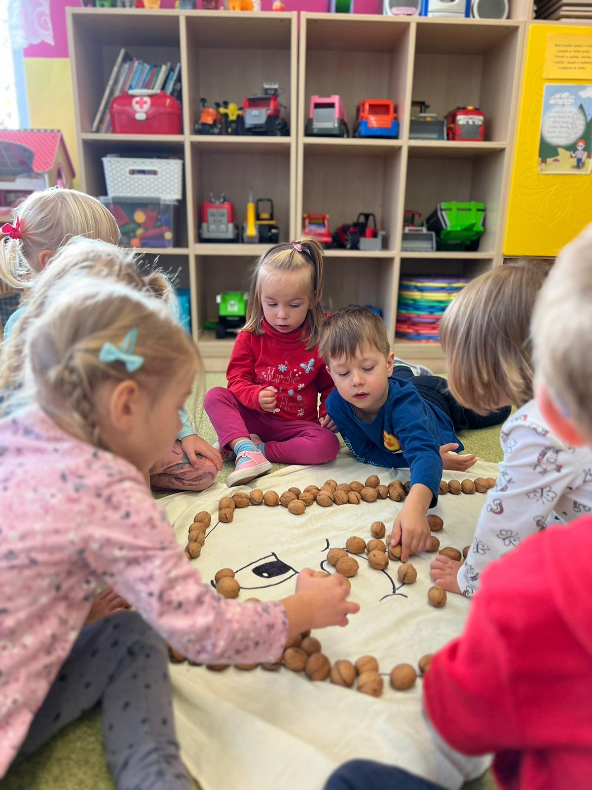 broučci: „tvoříme z přírodnin“ - 4