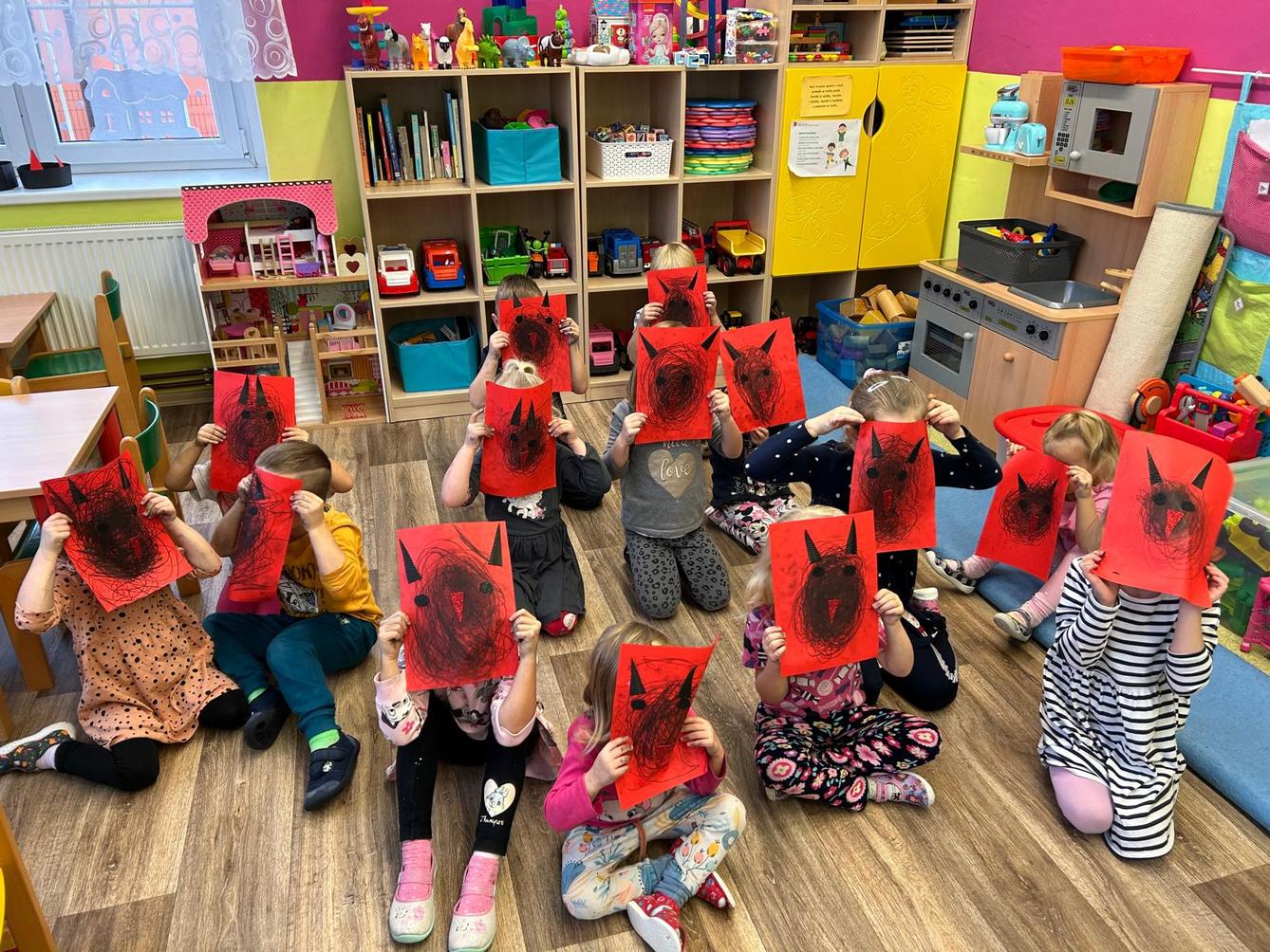 Mikuláš, anděl a čertíci ve školce - 8