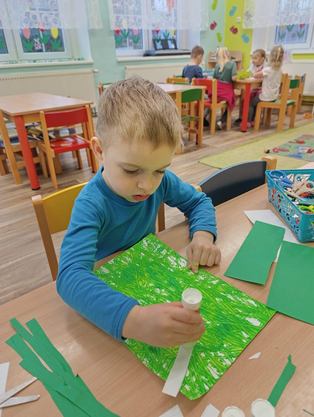 BROUČCI - ,,O ZAKLETÝCH STROMECH, PŘIŠLO JARO DO VSI´´ - 9