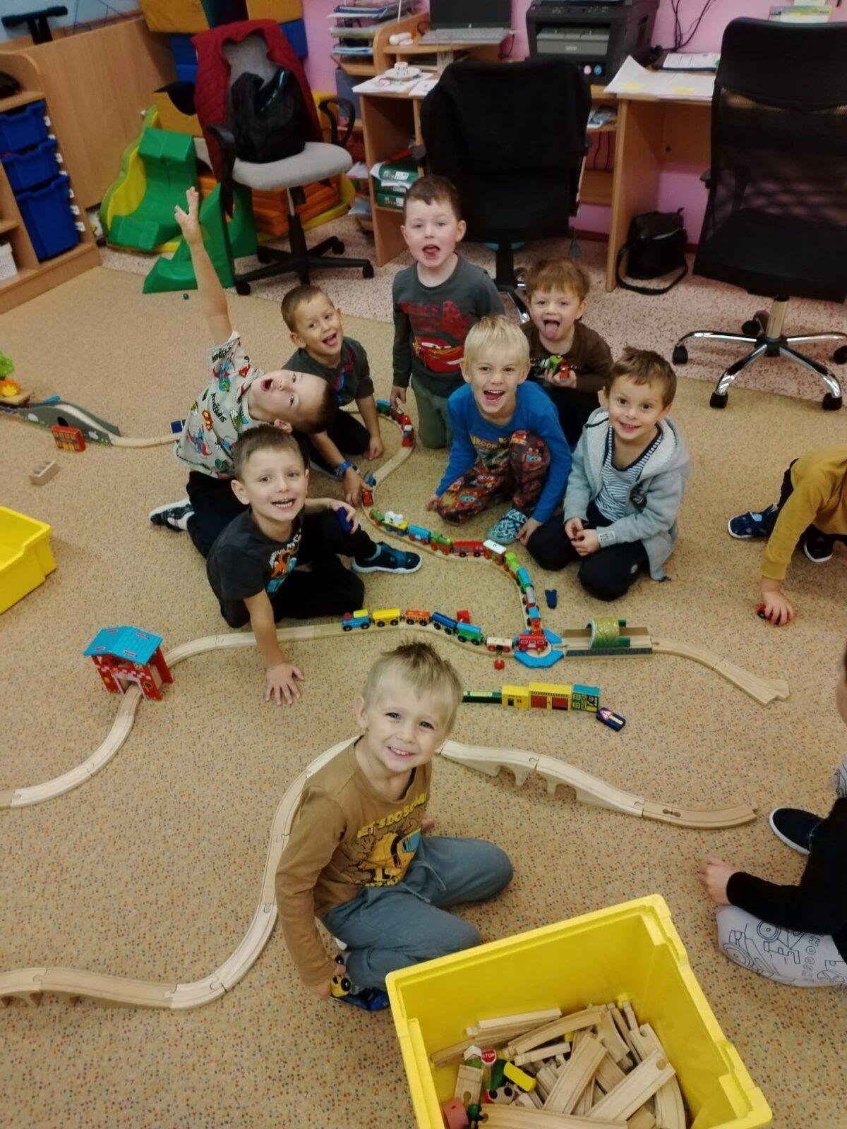 SPOLEČNÉ POSVÍCENCKÉ PEČENÍ KOLÁČŮ - 24