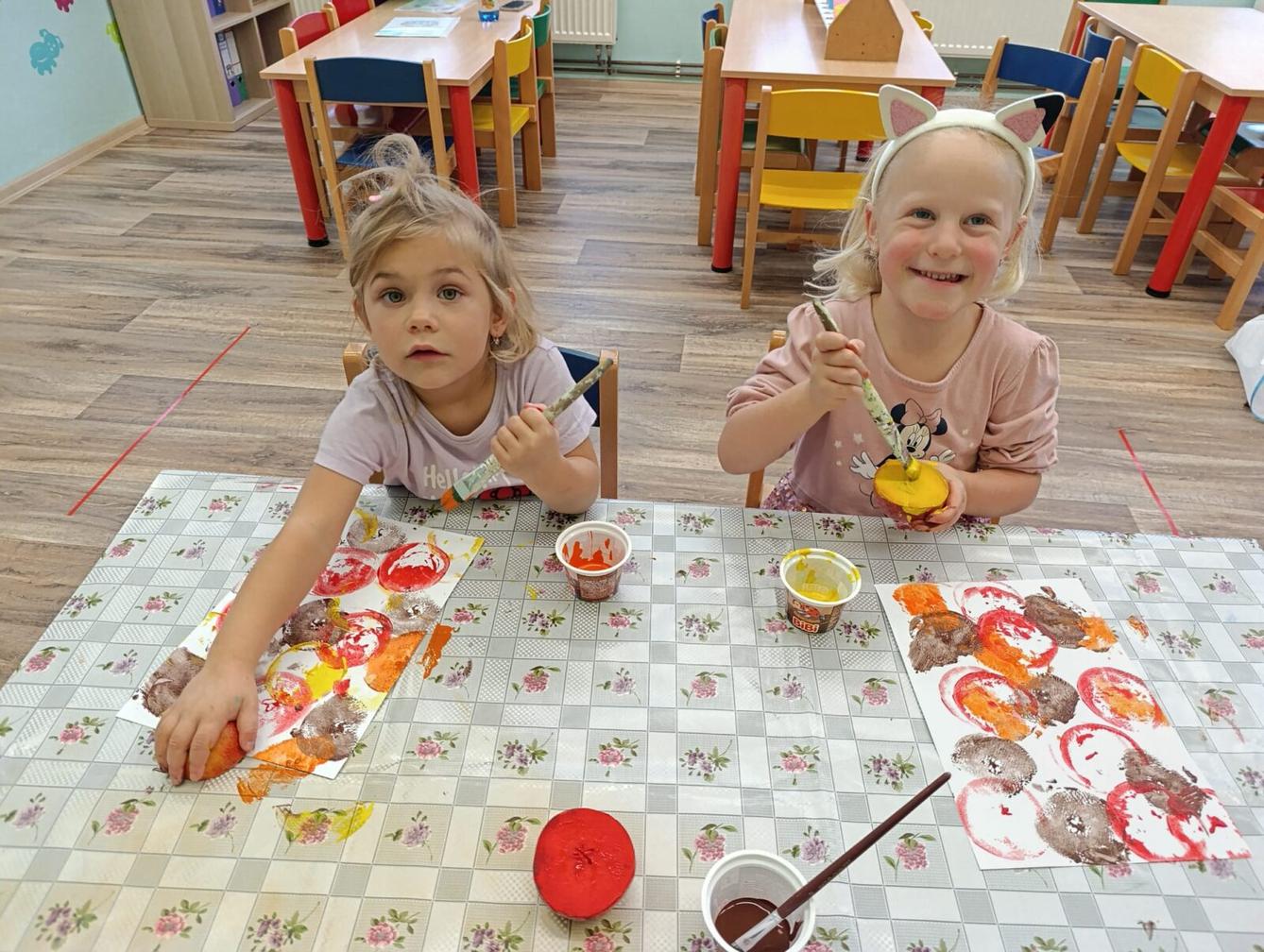 BROUČCI - VŮNĚ JABLÍČKA - 12