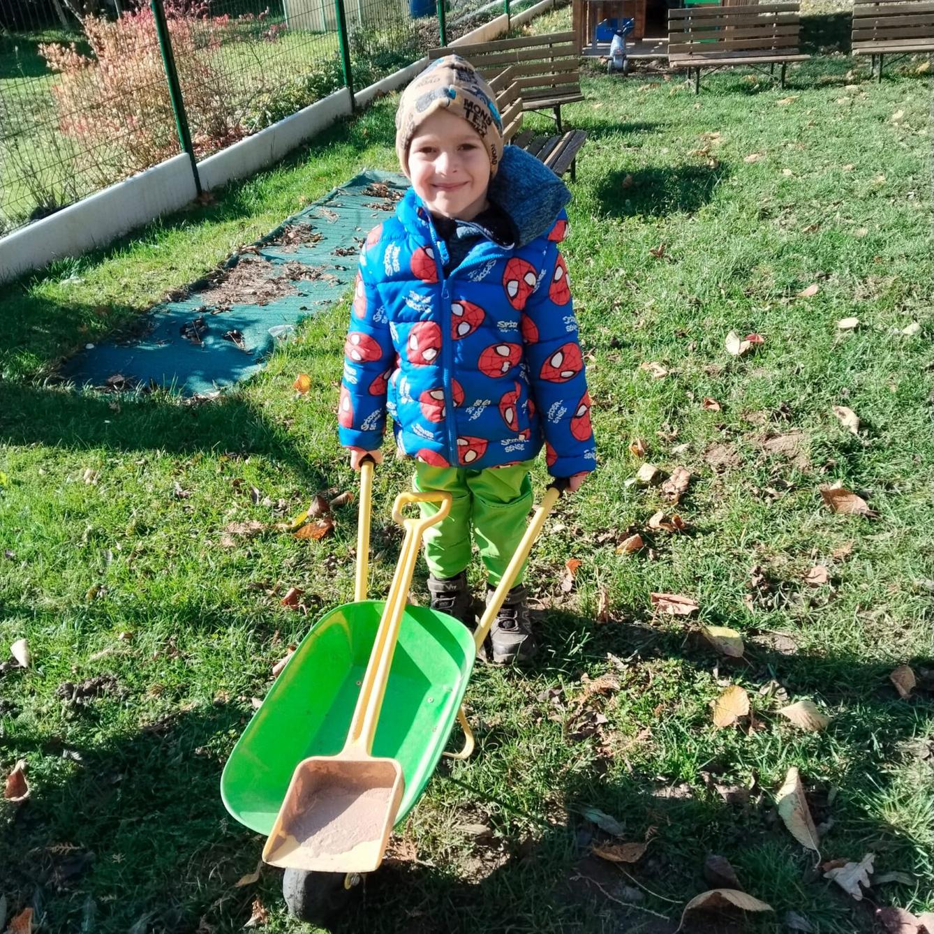 broučci: listí žloutne poletuje - 12