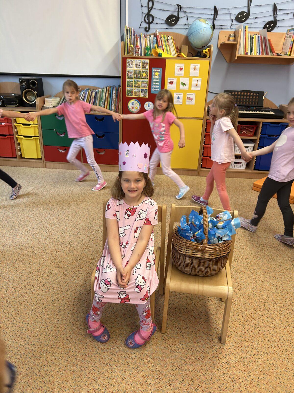 SLAVÍME: IZABELKA MĚLA NAROZENINY - 2