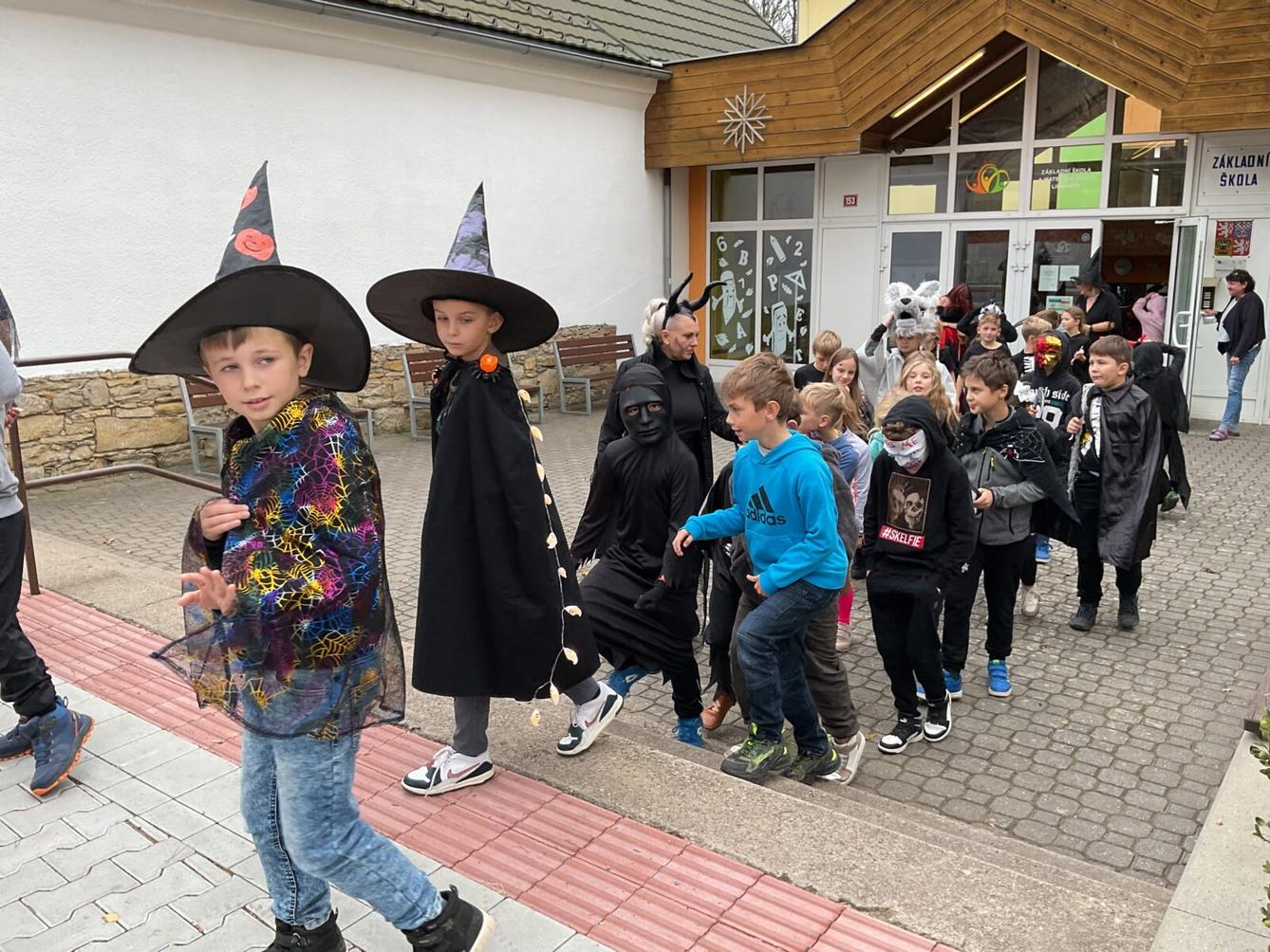 HALLOWEENSKÝ DEN - 7