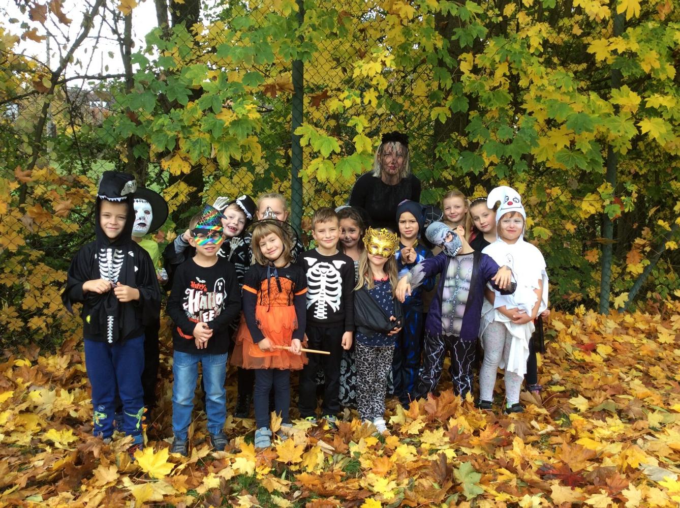 HALLOWEENSKÝ DEN - 13