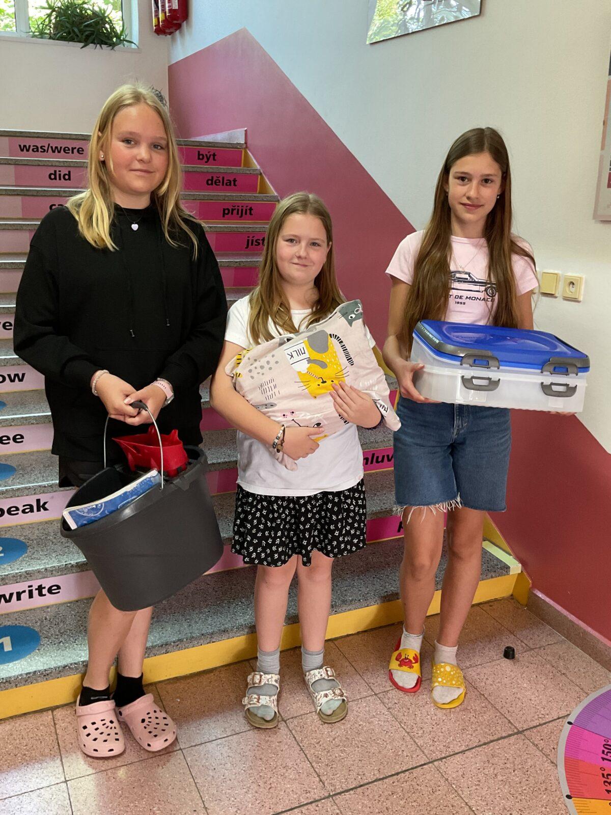 DEN BEZ AKTOVEK - 13