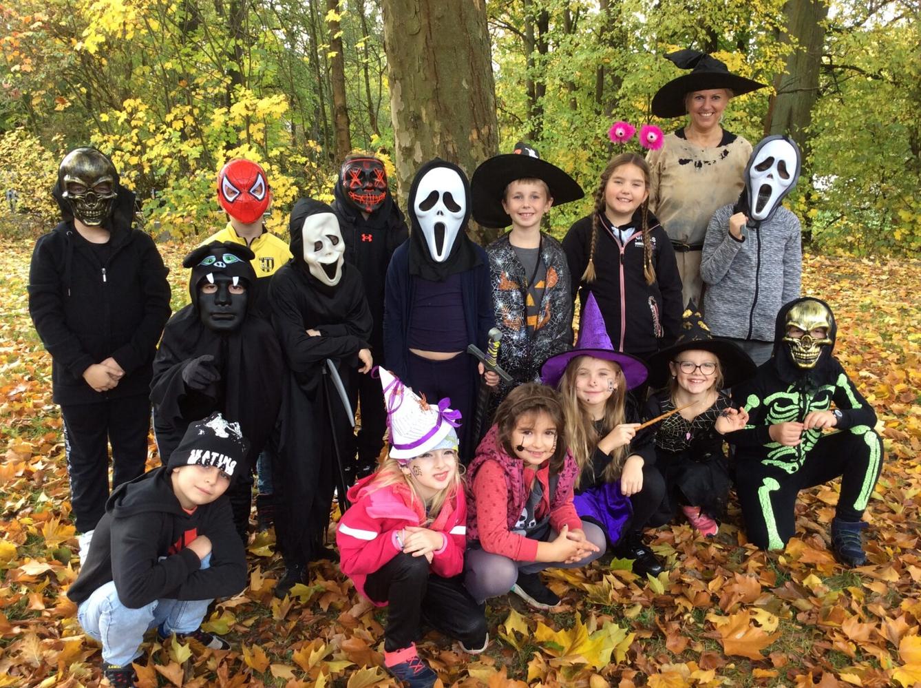 HALLOWEENSKÝ DEN - 15