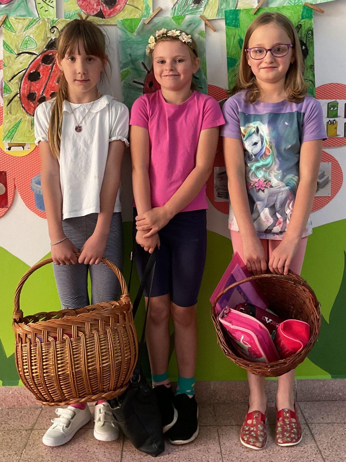 DEN BEZ AKTOVEK - 21