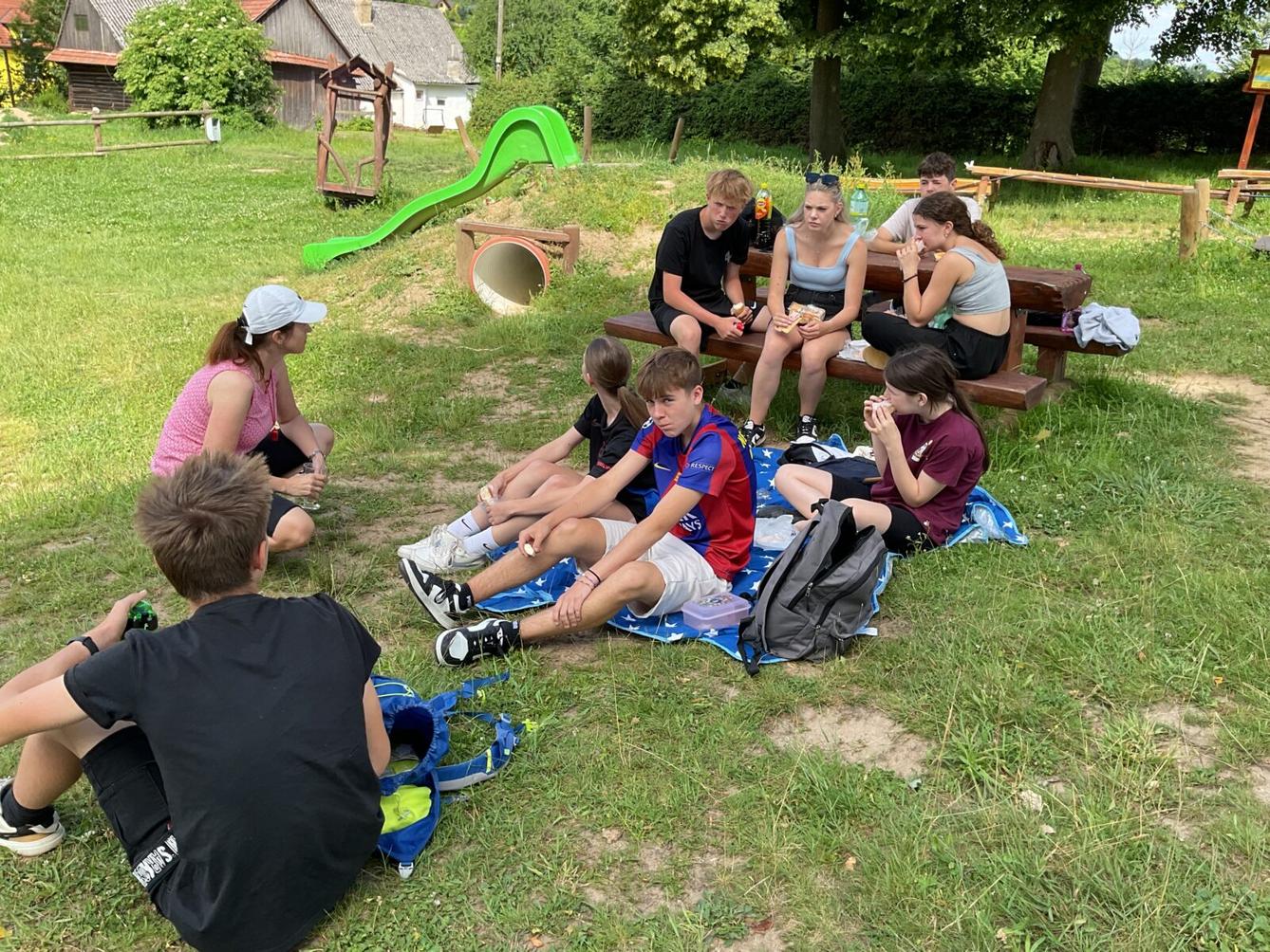 DEN ŽÁKOVSKÉ RADY - 16