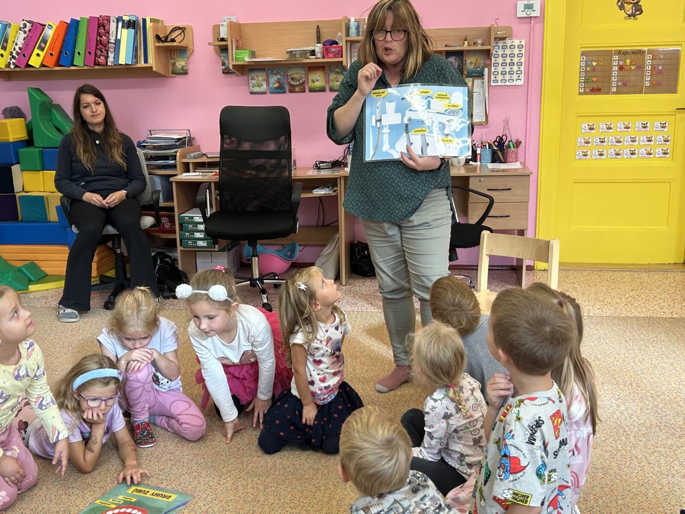 PROGRAM S KNIHOVNICEMI Z ČESKÉ TŘEBOVÉ - VELKÉ ČIŠTĚNÍ ZUBŮ V ZOO - 7