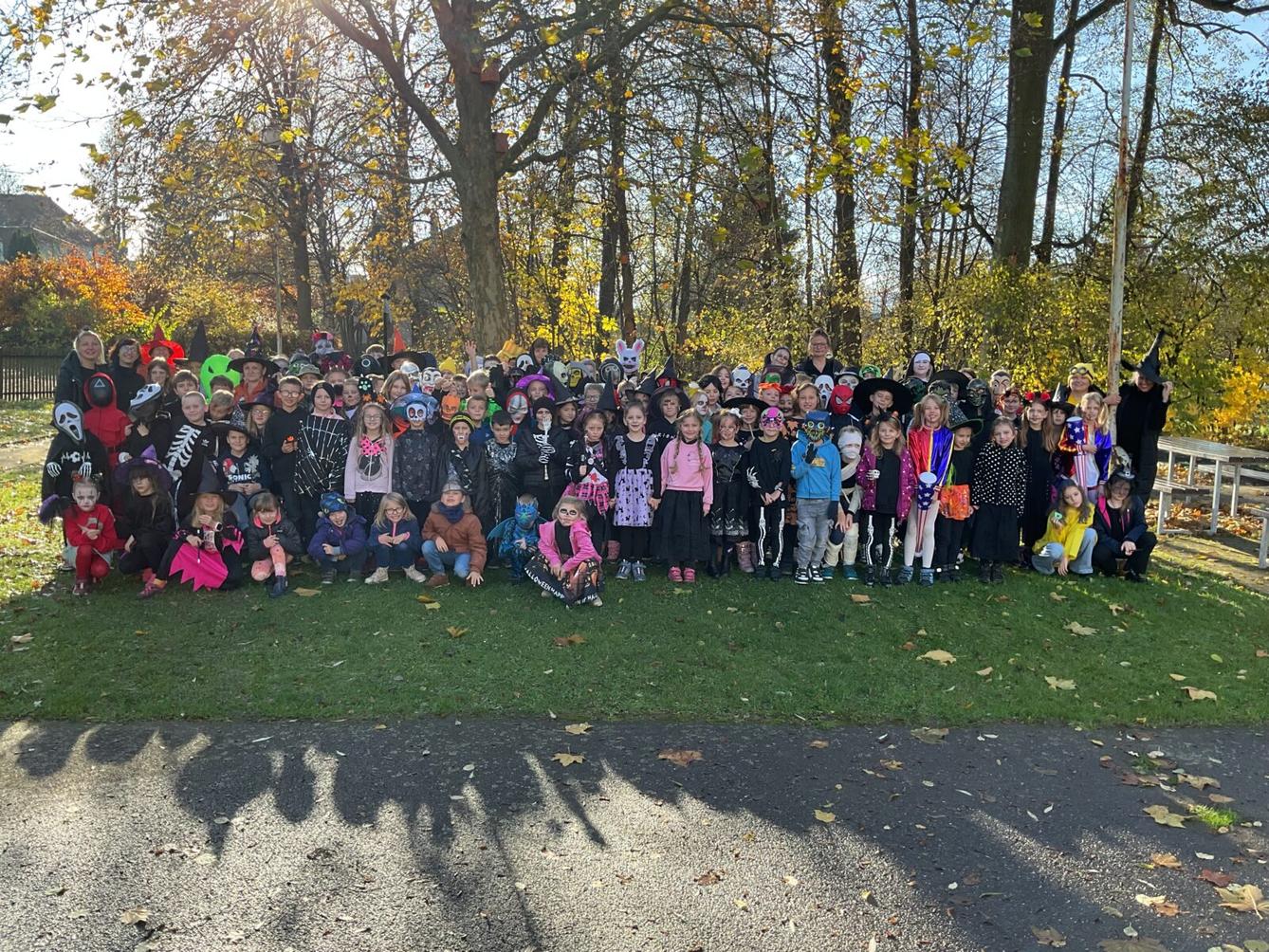 HALLOWEENSKÝ DEN - 7