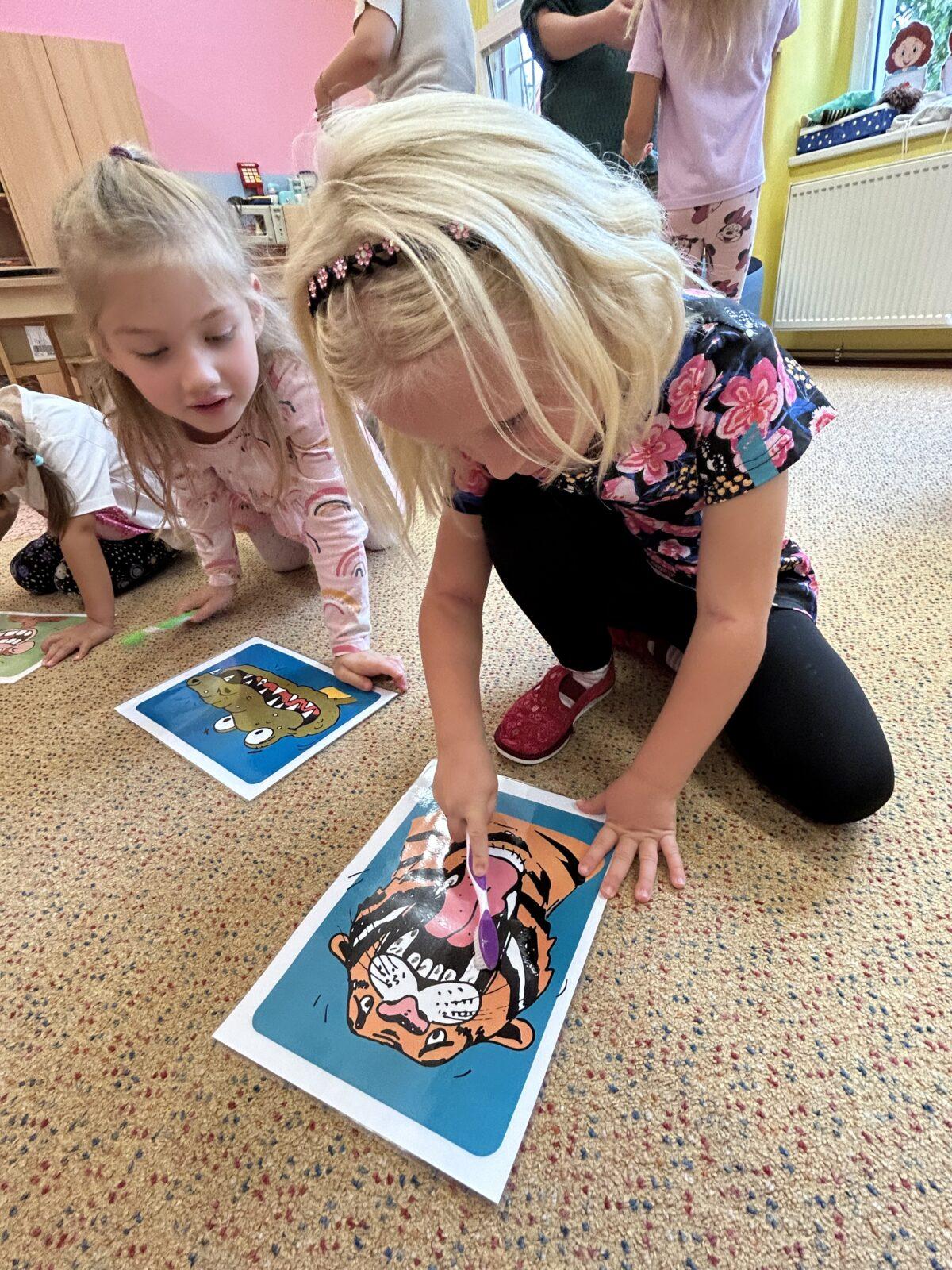 PROGRAM S KNIHOVNICEMI Z ČESKÉ TŘEBOVÉ - VELKÉ ČIŠTĚNÍ ZUBŮ V ZOO - 25