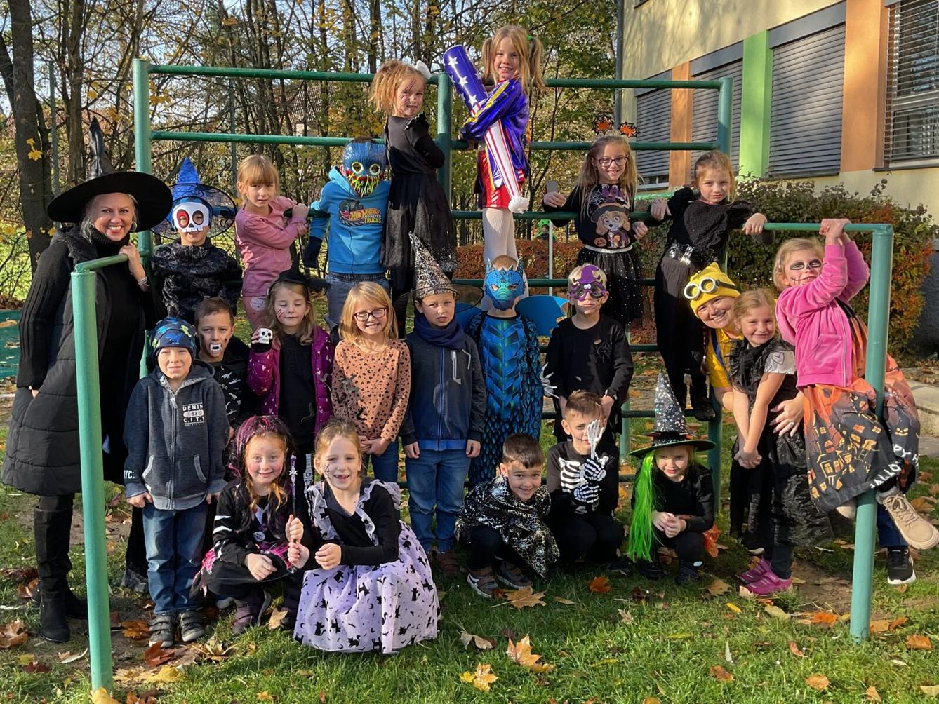 HALLOWEENSKÝ DEN - 12