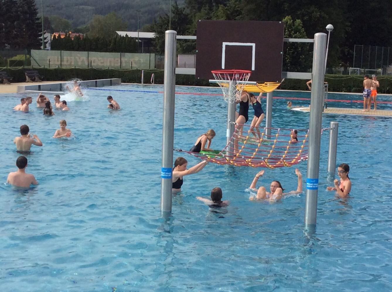 ZAKONČENÍ ŠKOLNÍHO ROKU V AQUAPARKU ÚSTÍ NAD ORLICÍ - 5