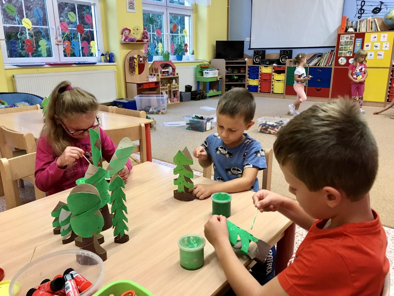 SOVIČKY: ,,LES" - 10