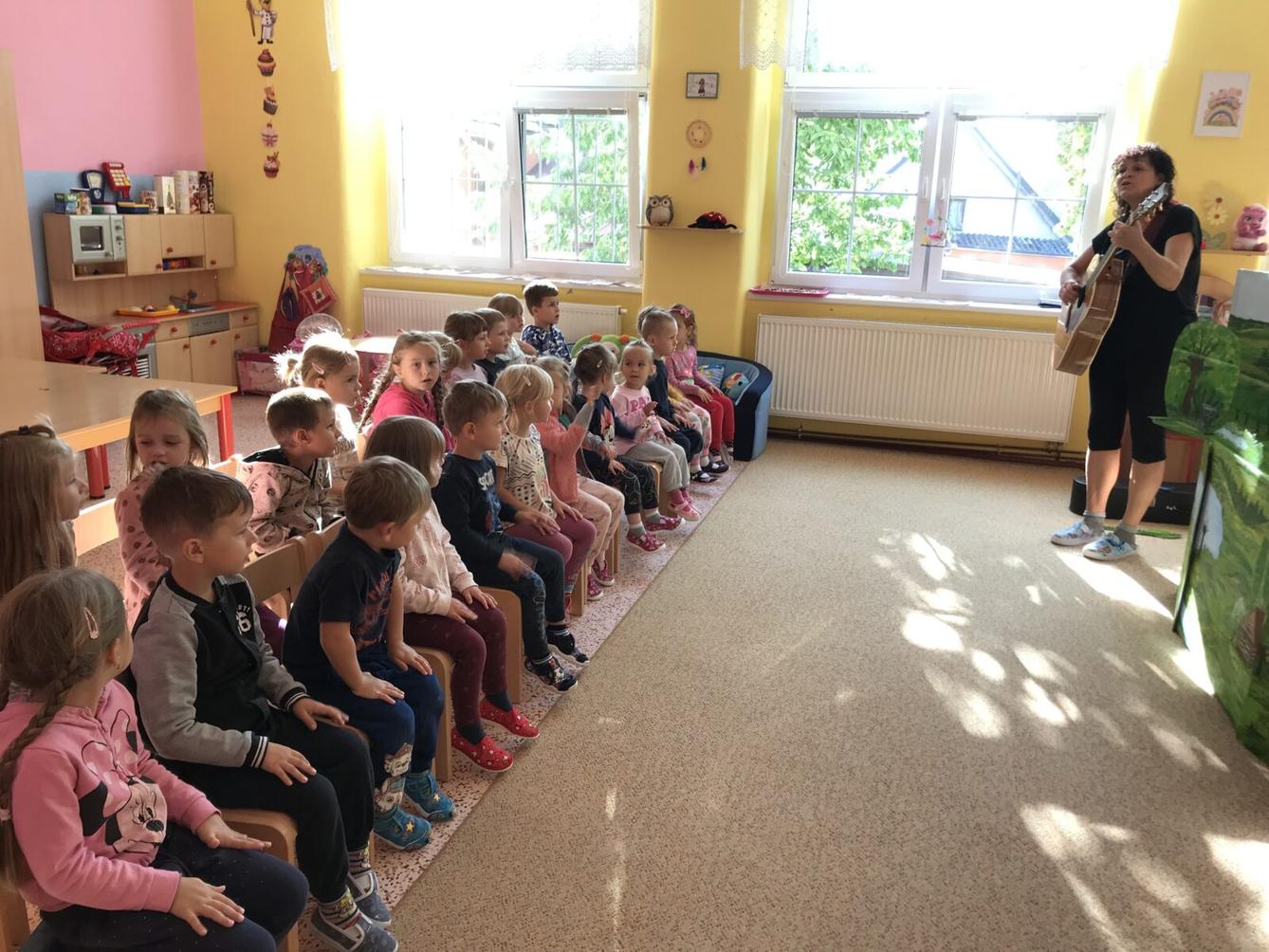 DIVADÉLKO U DVOU SLUNCÍ: ,,O NANYNCE" - 8