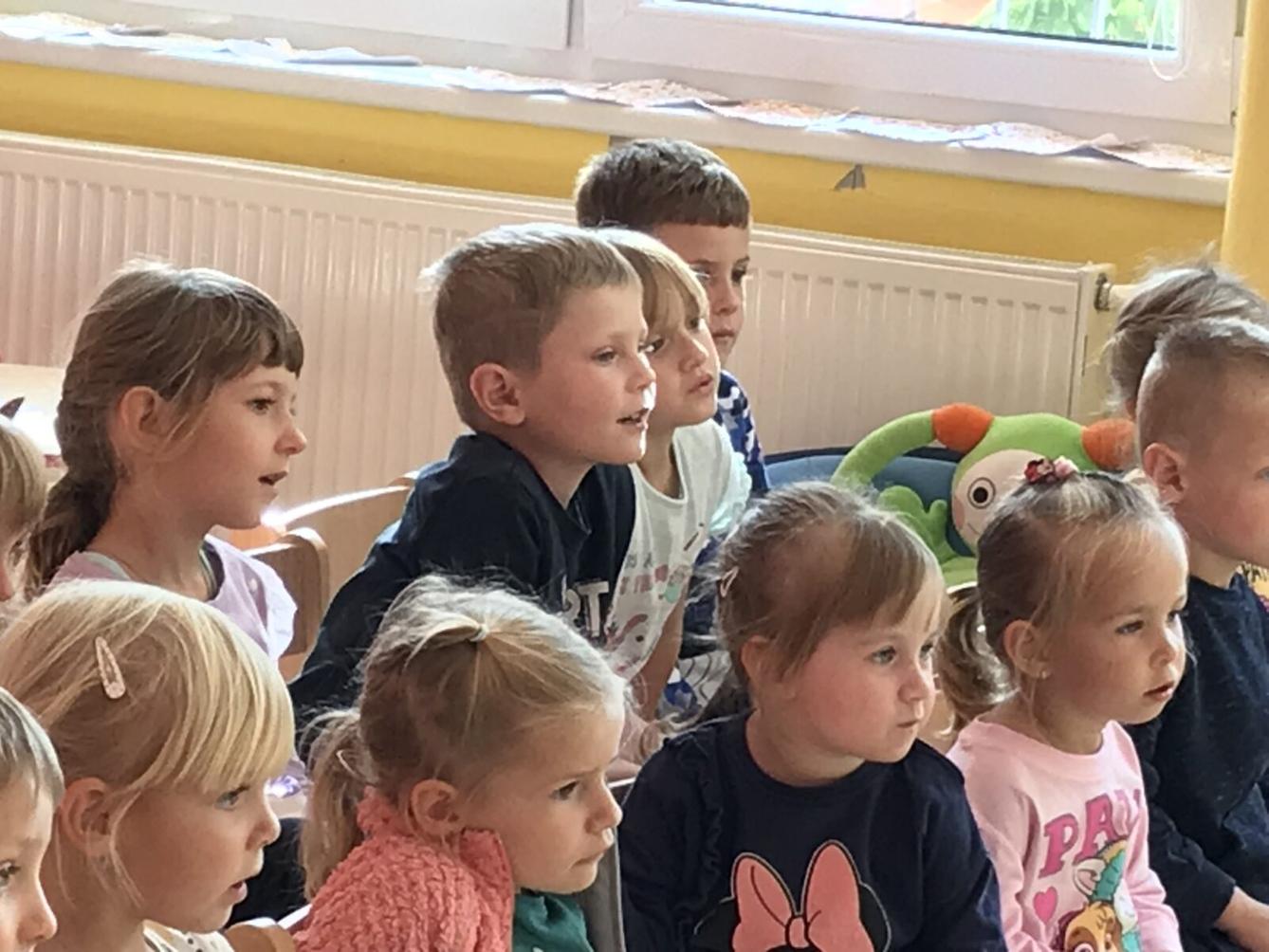 DIVADÉLKO U DVOU SLUNCÍ: ,,O NANYNCE" - 15