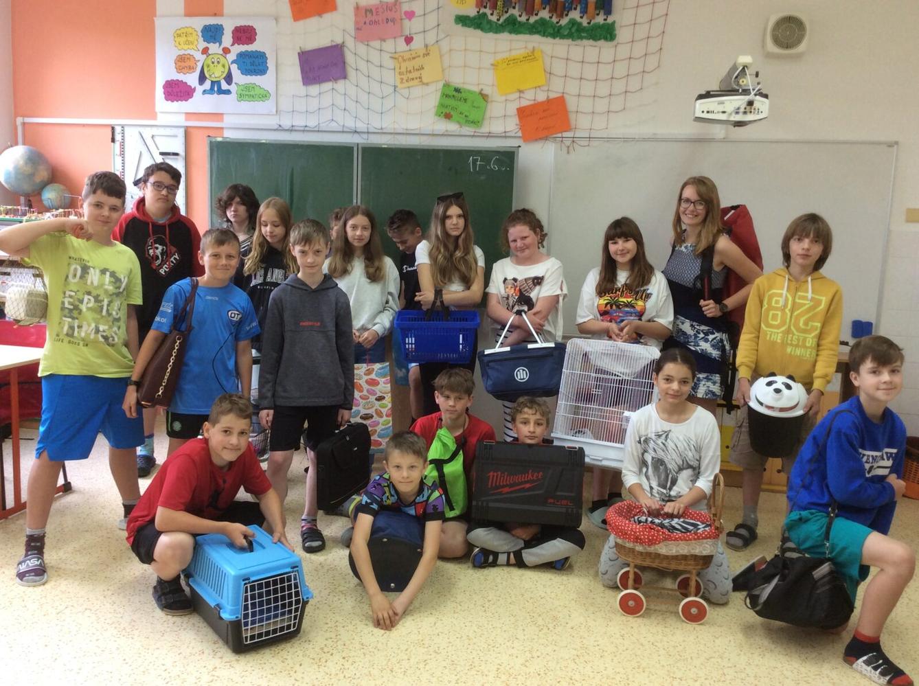 Den bez aktovek! - 5