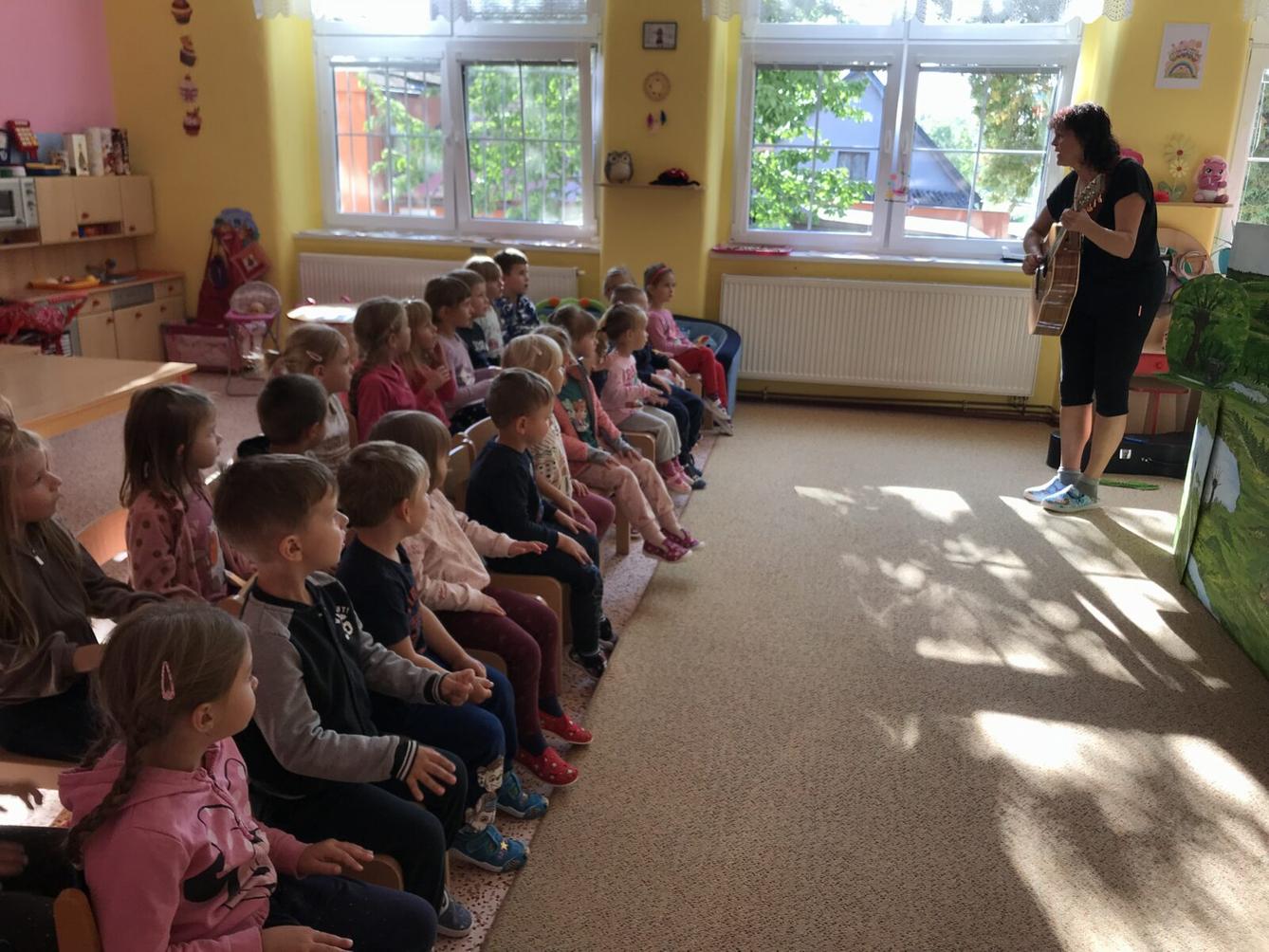 DIVADÉLKO U DVOU SLUNCÍ: ,,O NANYNCE" - 19