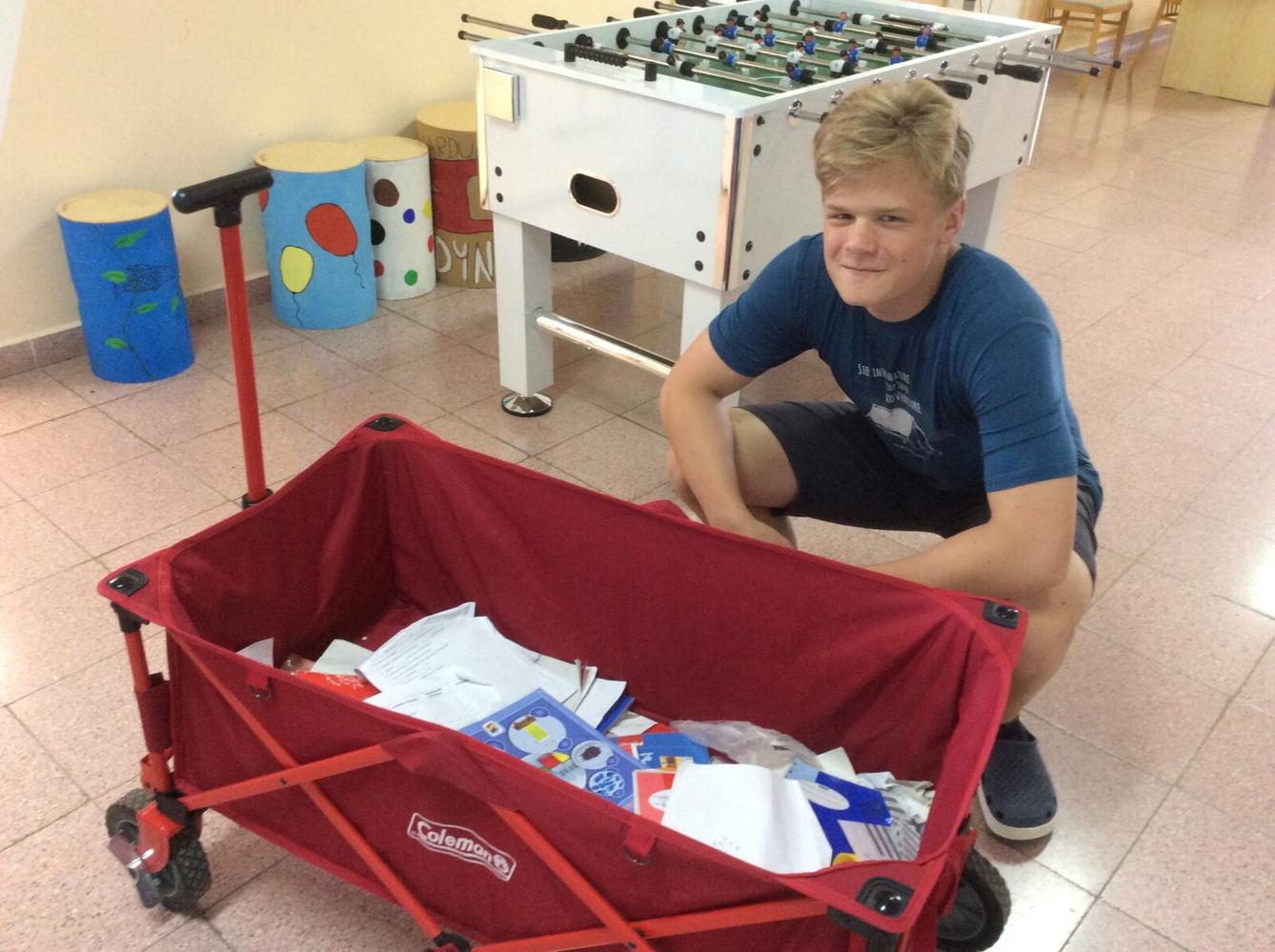 Den bez aktovek! - 15