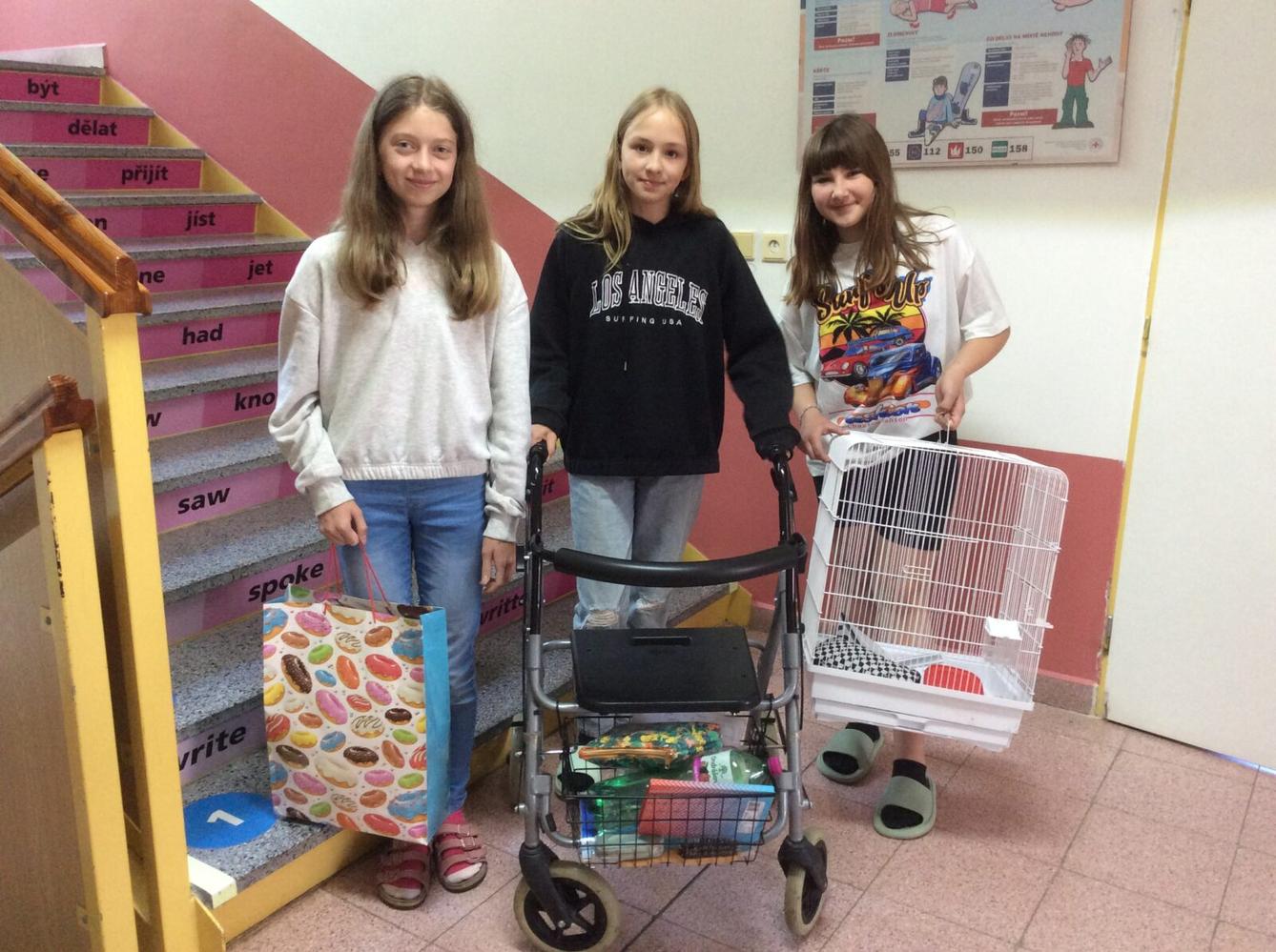 Den bez aktovek! - 16