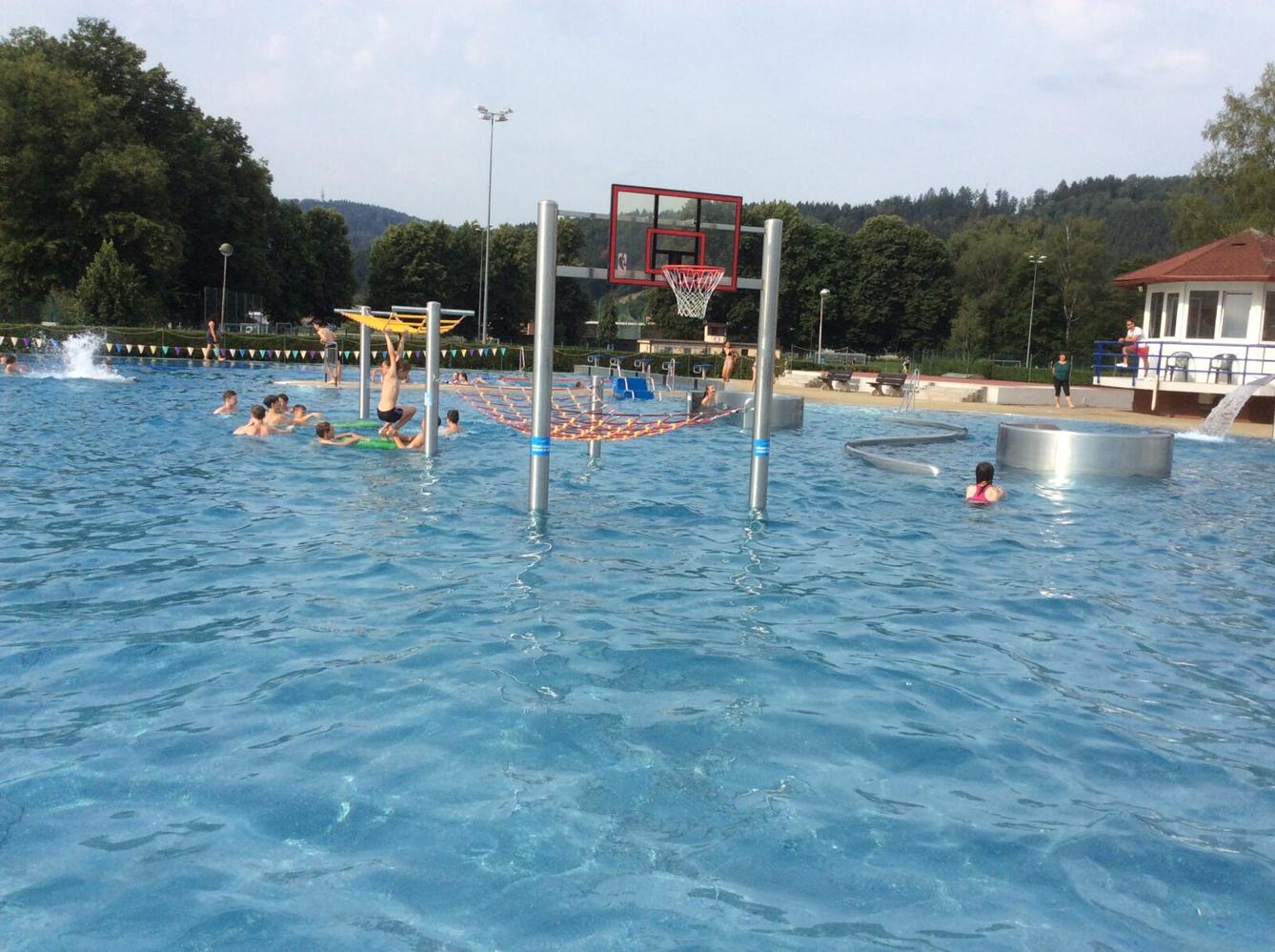 Závěr školního roku v aquaparku - 3