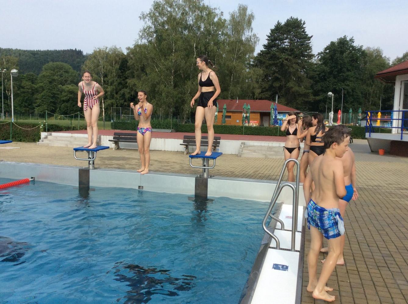 Závěr školního roku v aquaparku - 13