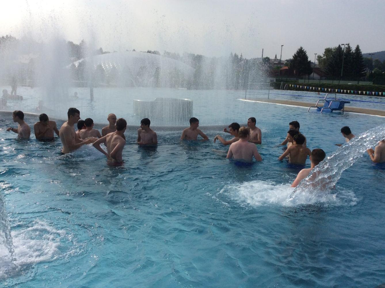 Závěr školního roku v aquaparku - 16