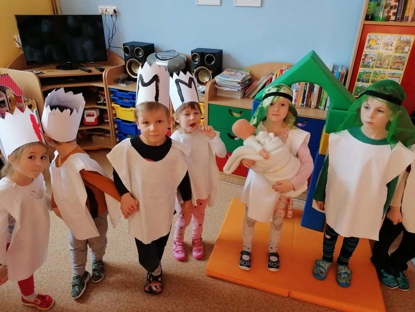 HRAJEME SI NA TŘI KRÁLE :-) - 8