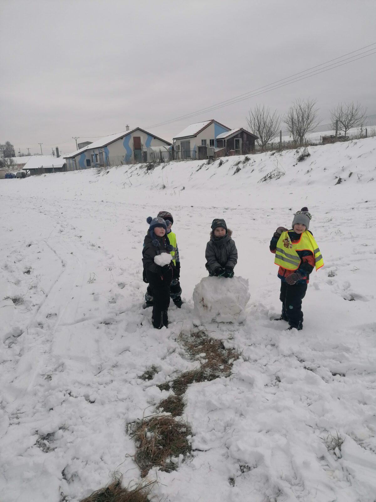 Dovádíme ve sněhu!!!!! :-) - 19