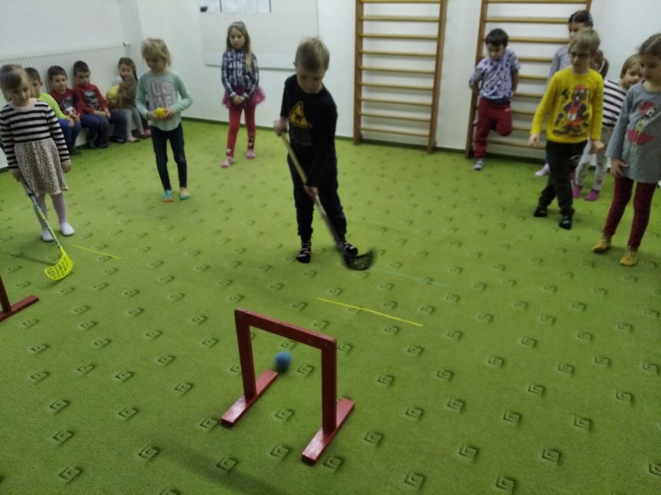 broučci a sovičky: zimní radovánky-olympiáda (1) - 19