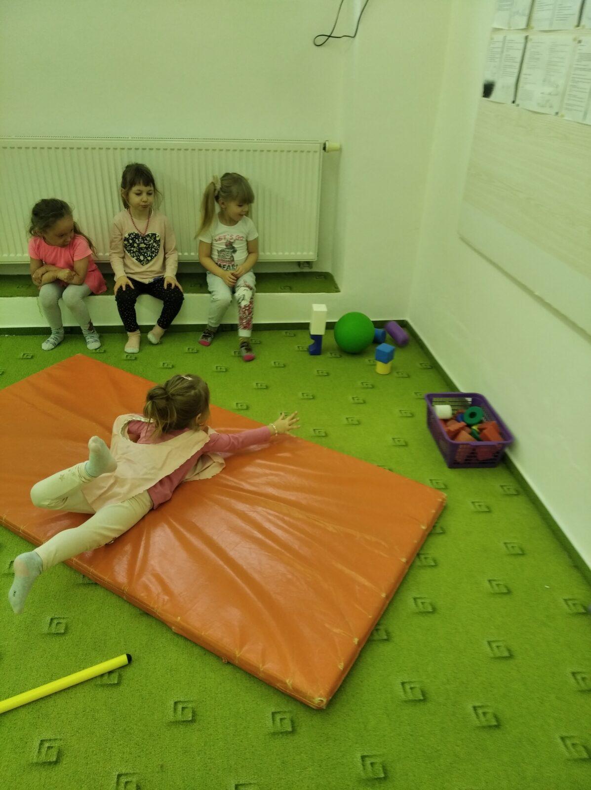 broučci a sovičky: zimní radovánky-olympiáda (1) - 73