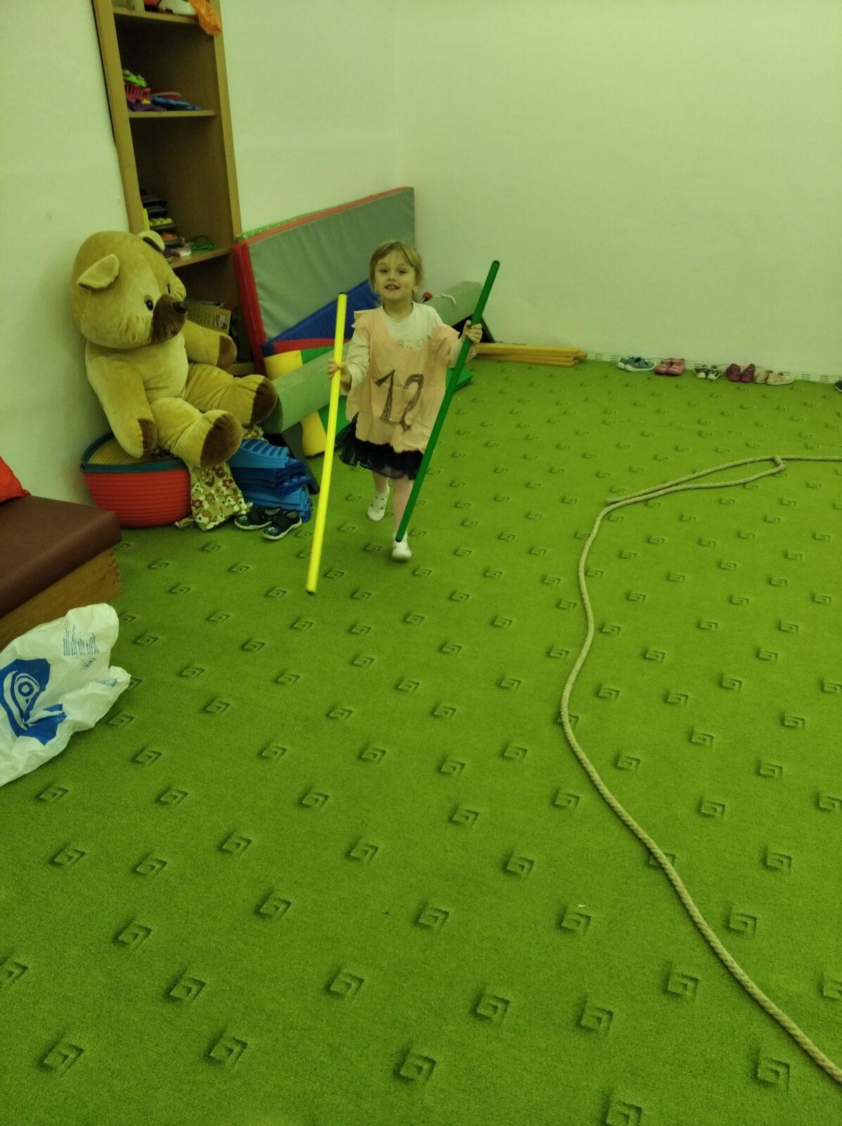 broučci a sovičky: zimní radovánky-olympiáda (1) - 76