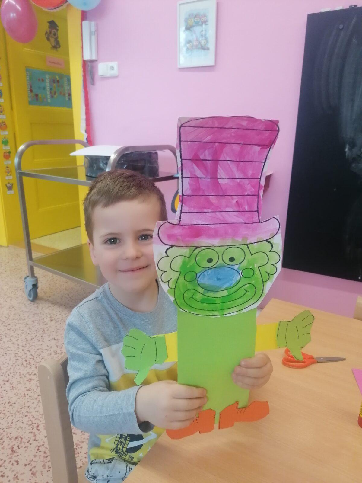 Broučci: tvořeníčko, tvoření: "karneval" :-) - 8