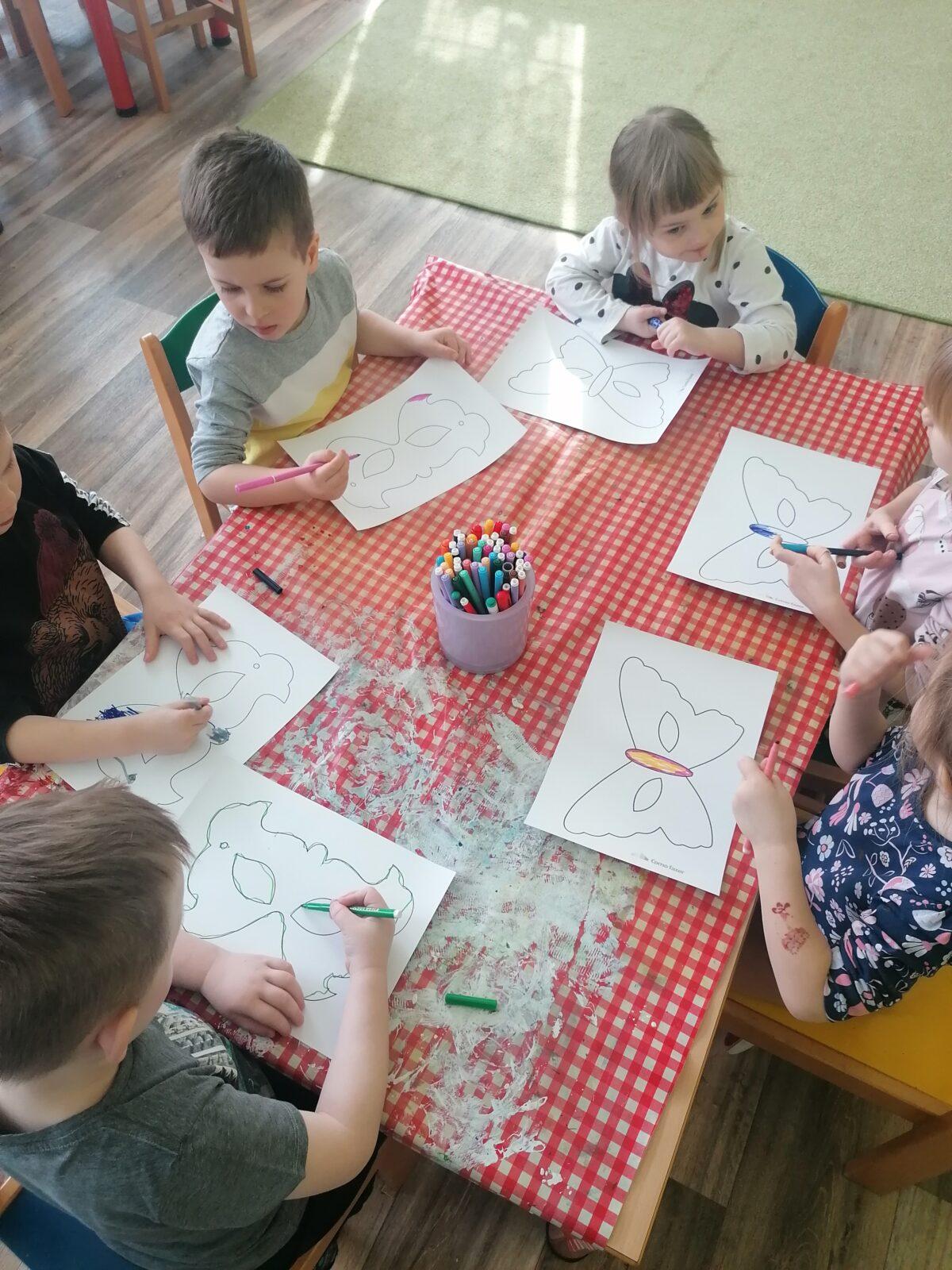 Broučci: tvořeníčko, tvoření: "karneval" :-) - 17