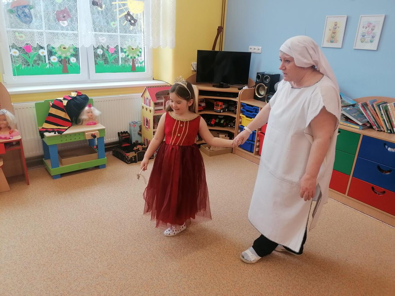 Přípravy na karneval a karnevalové dopoledne:-) - 46