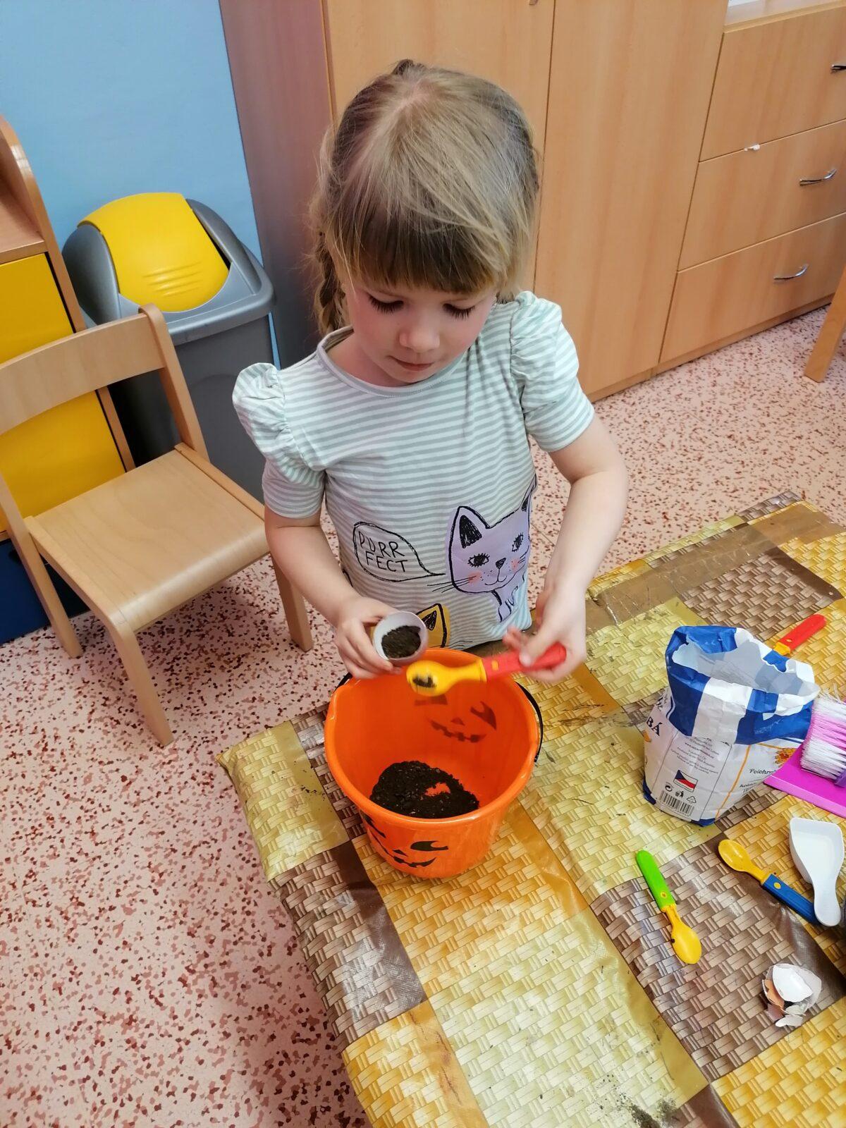 Tvořeníčko, tvoření: "malované vajíčko" - 25