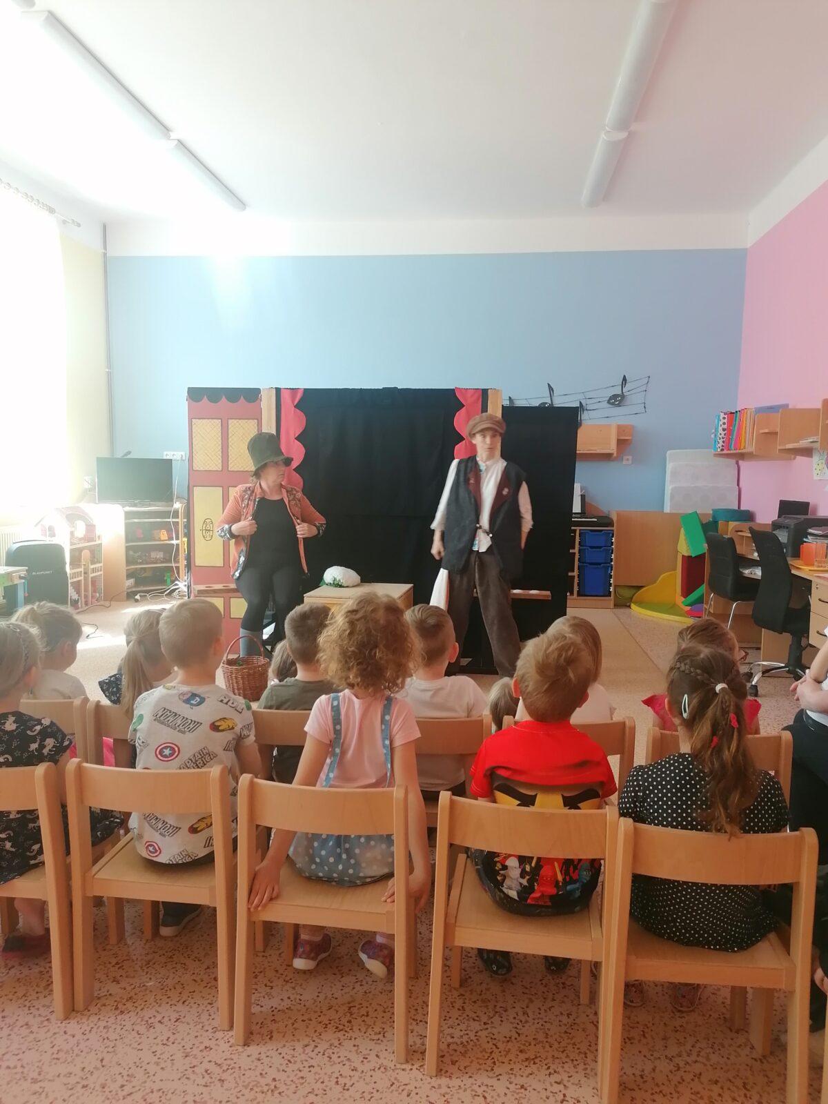 divadélko: "Jak Honza ke štěstí přišel" :-) - 10