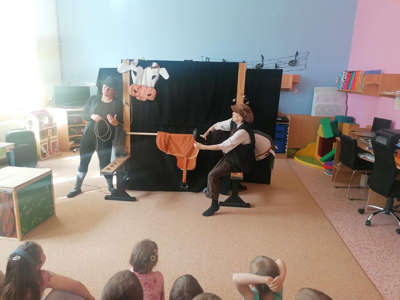 divadélko: "Jak Honza ke štěstí přišel" :-) - 14