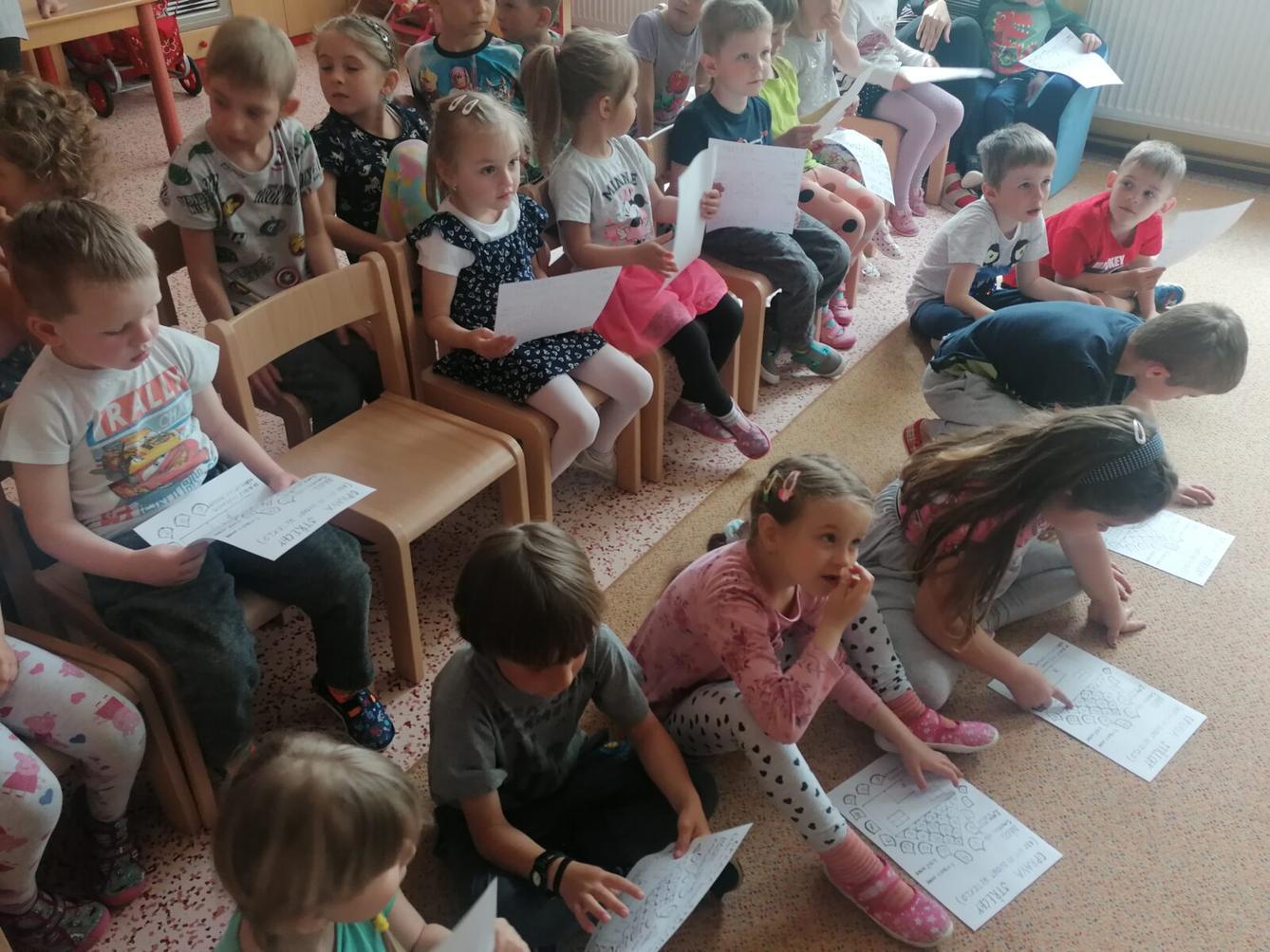 divadélko: "Jak Honza ke štěstí přišel" :-) - 23