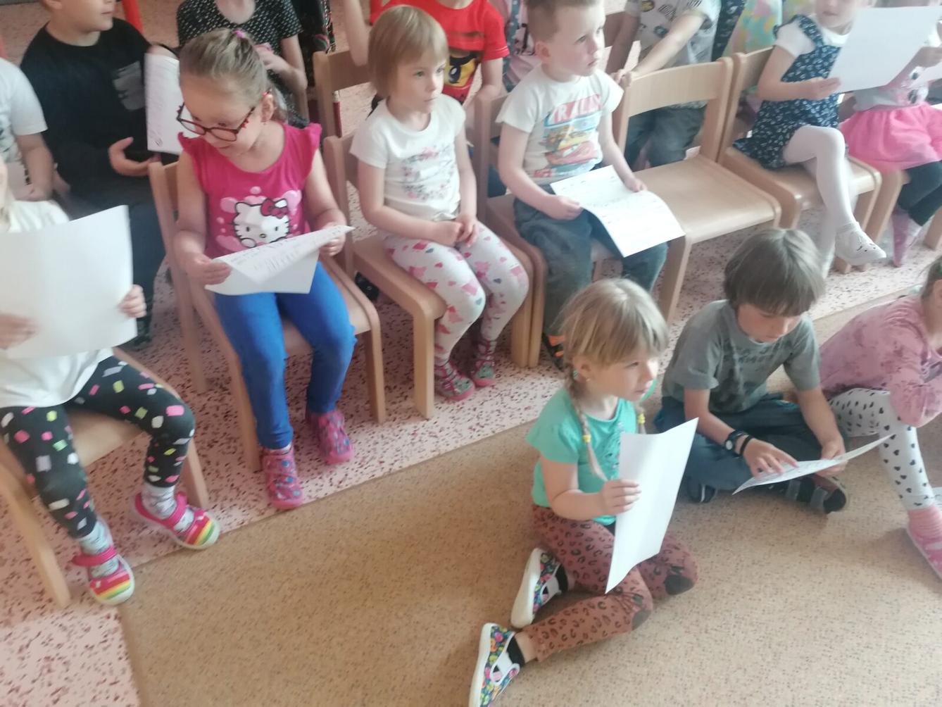 divadélko: "Jak Honza ke štěstí přišel" :-) - 24