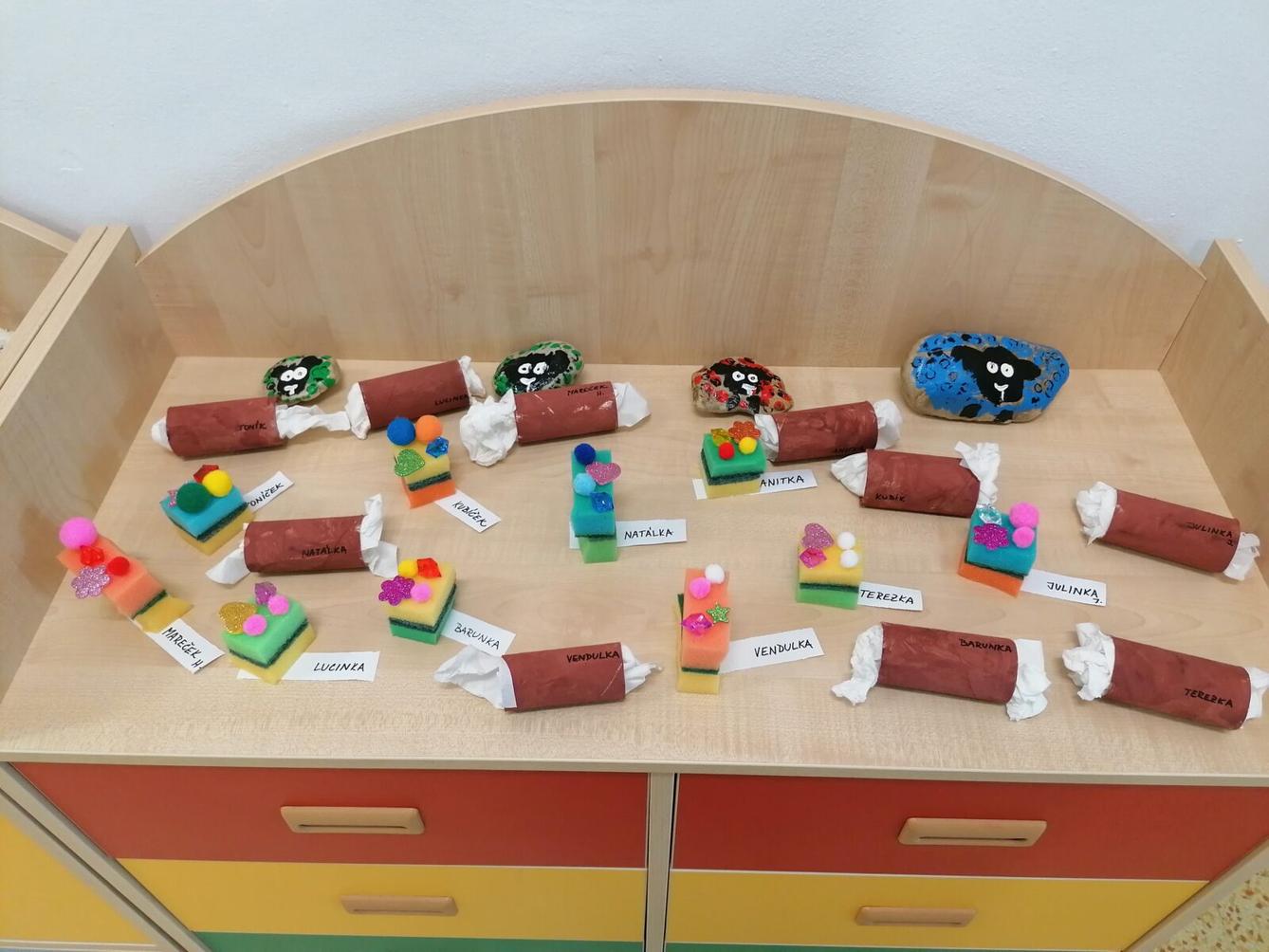 Tvořeníčko, tvoření: "Čím budu až vyrostu?" - cukráři :-) - 64