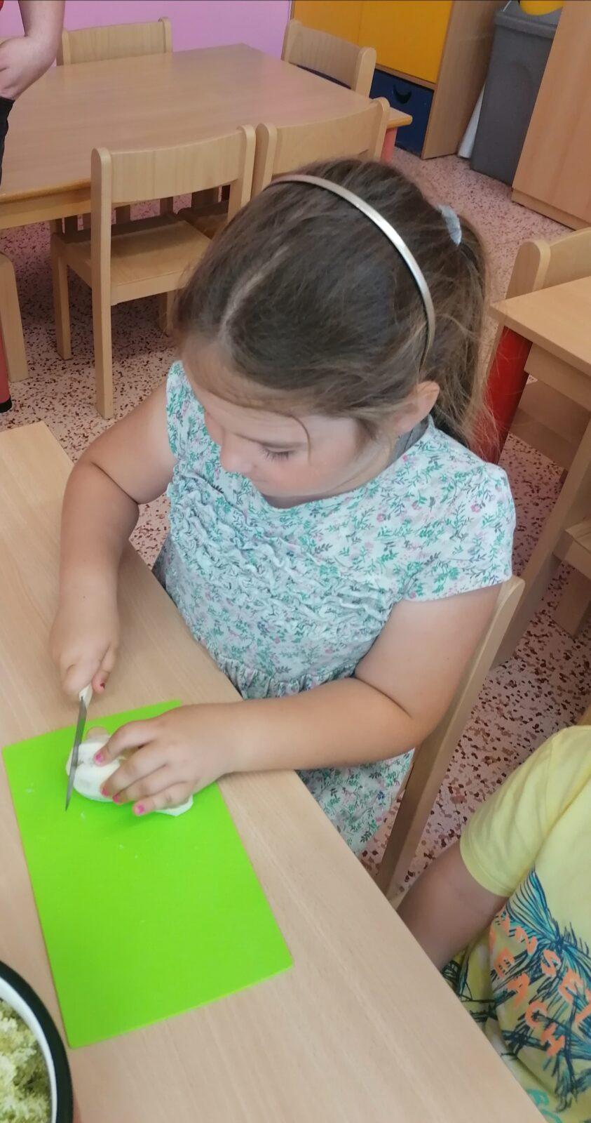 Tvořeníčko, tvoření: "Čím budu až vyrostu?" - vyrábíme bezovou šťávu :-) - 27