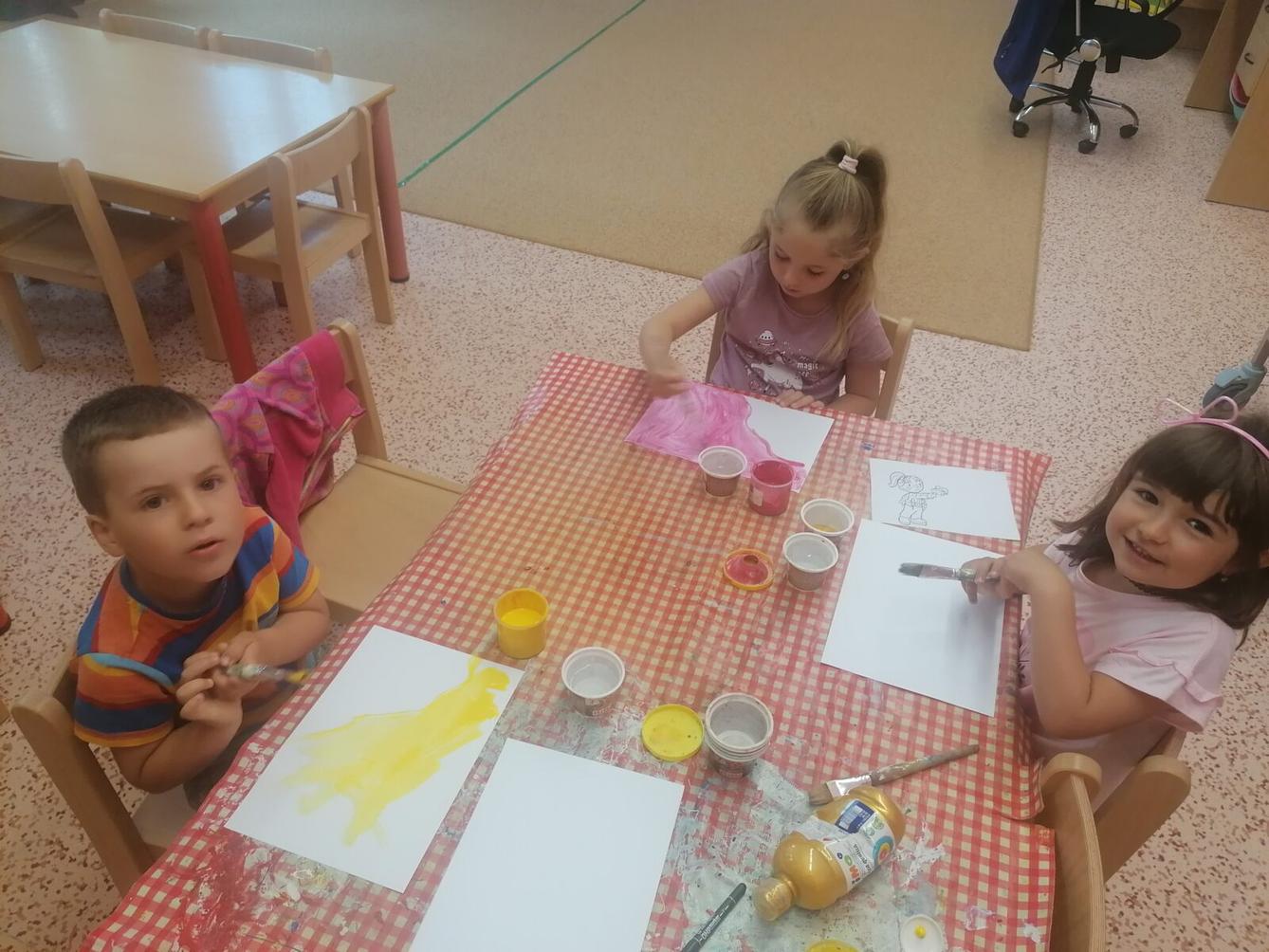 Tvořeníčko, tvoření: "Čím budu až vyrostu?", hasiči a malíři pokojů :-) - 1