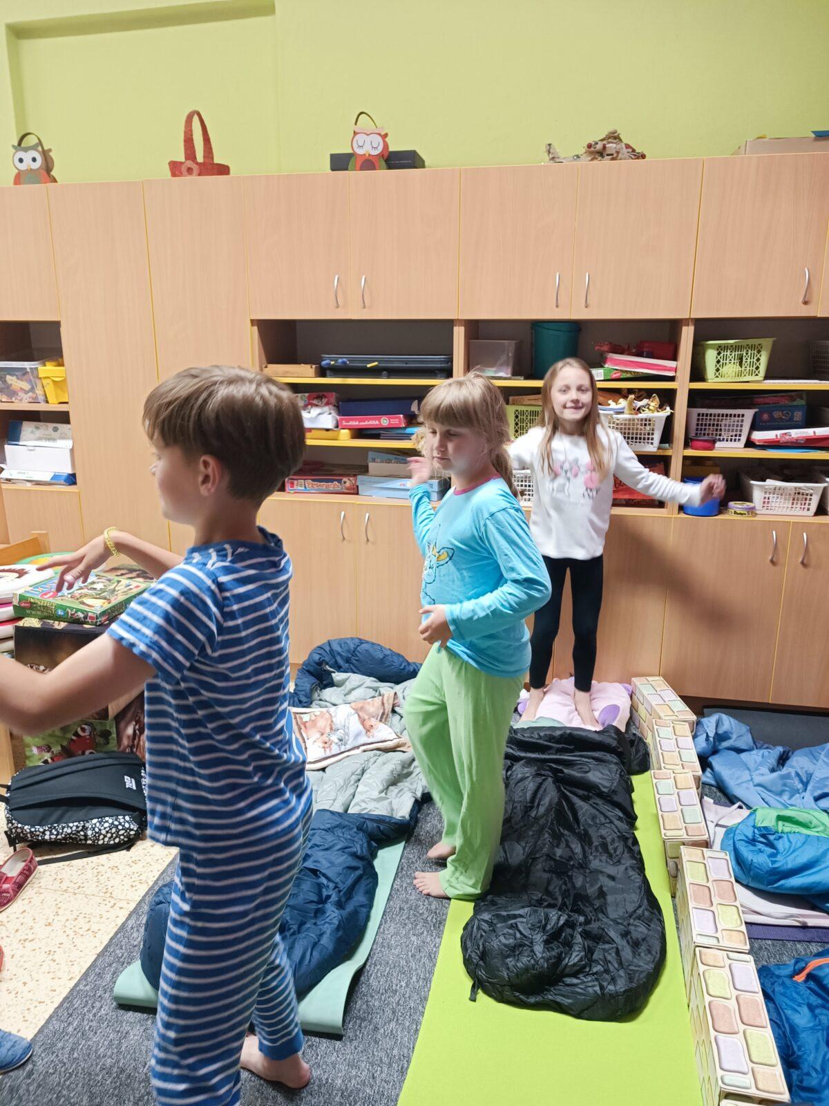 Spaní ve škole - družinka - 73