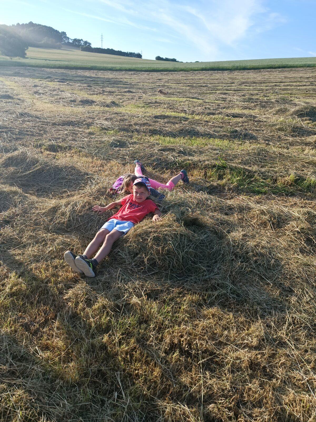 TLAPKY - spaní ve škole - 5