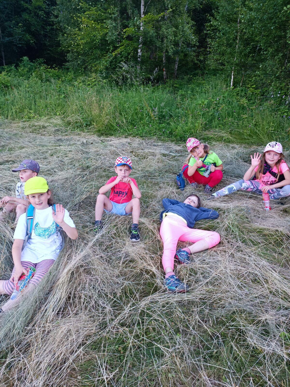 TLAPKY - spaní ve škole - 12