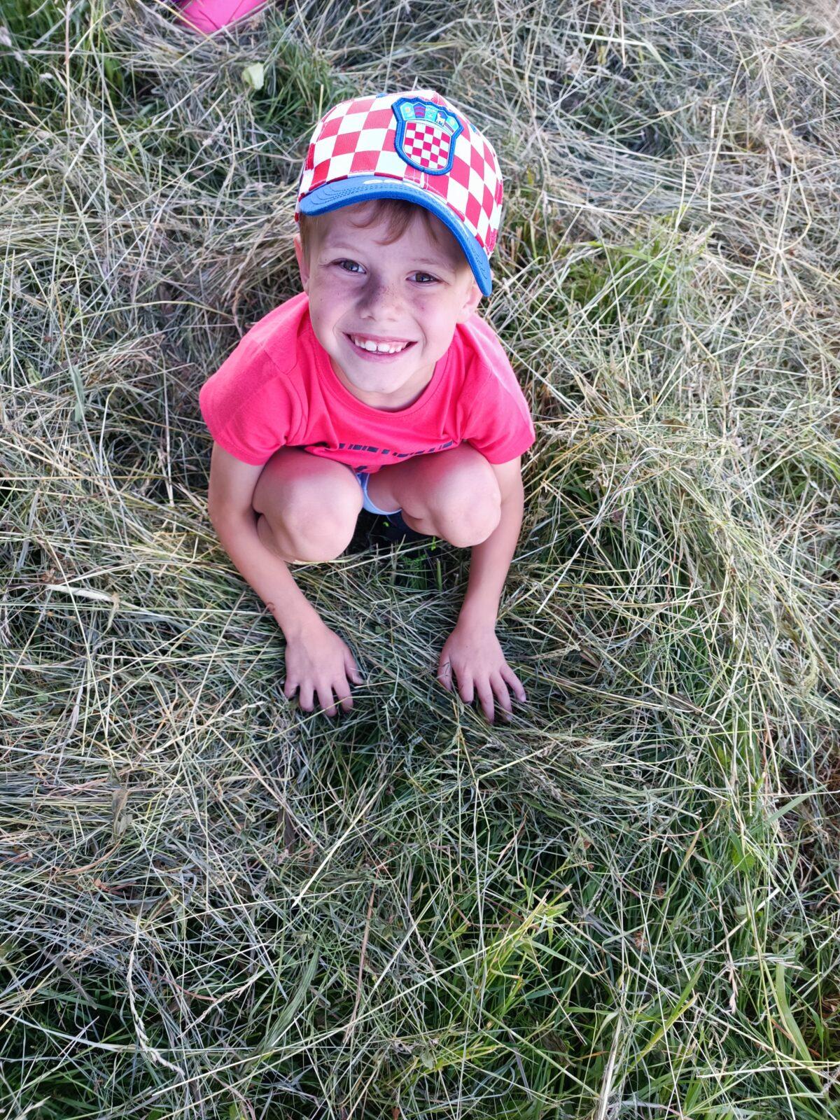 TLAPKY - spaní ve škole - 13