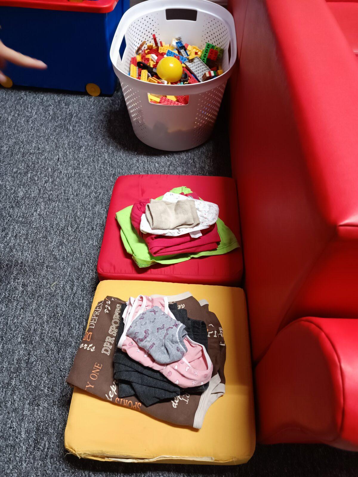 TLAPKY - spaní ve škole - 92